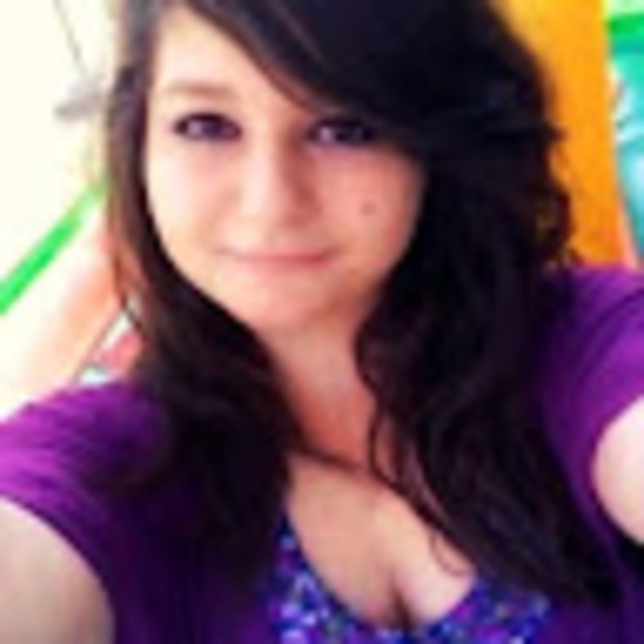 Meet your Posher, Kylee - Picture 1 of 1